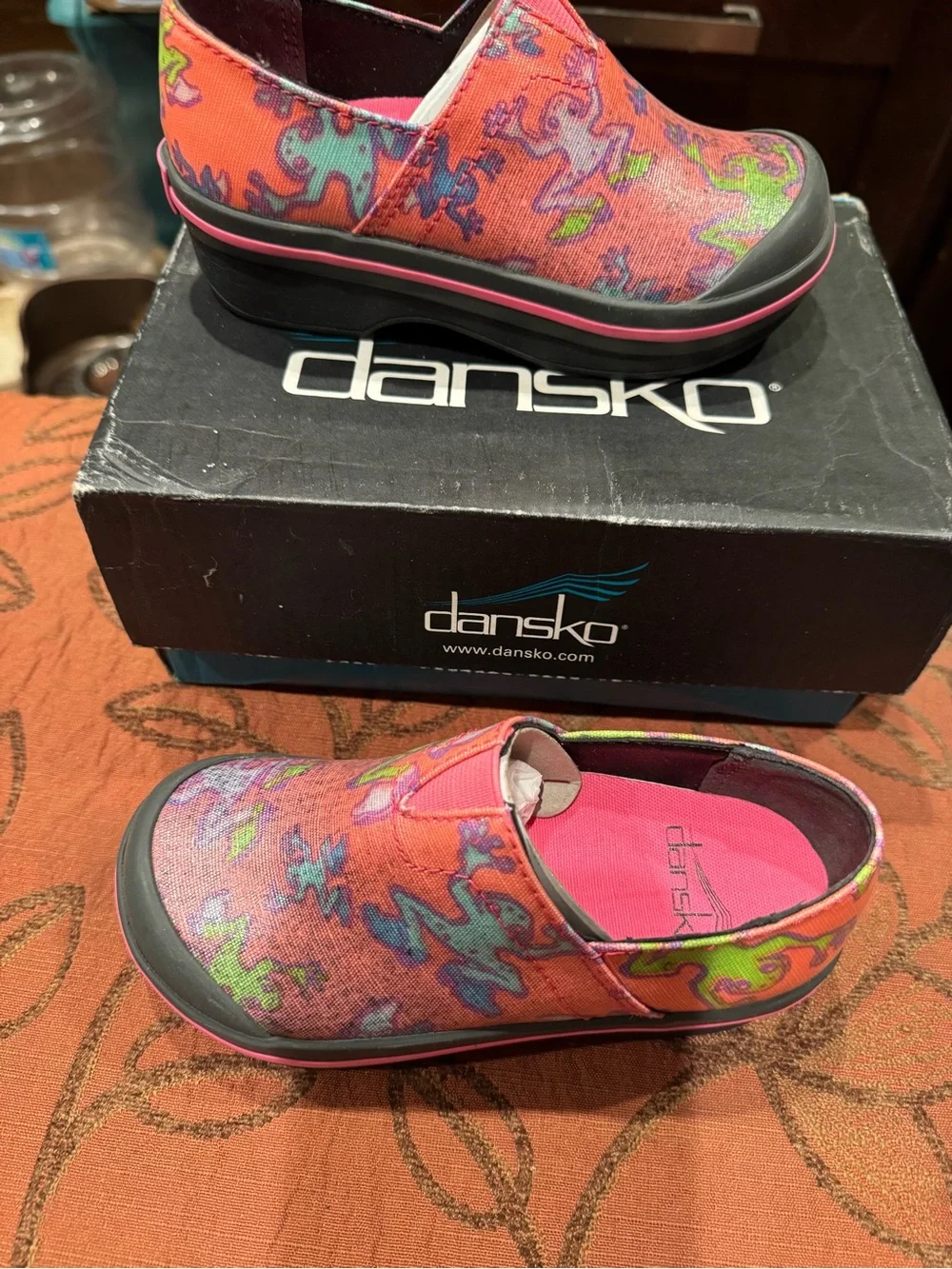 Dansko vesta coated